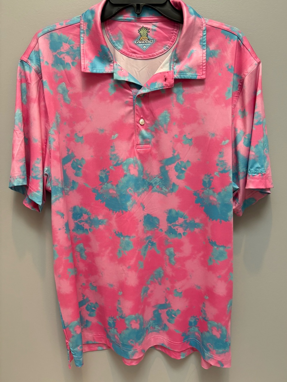 Chubbies Pink & Blue Tie Dye Performance Golf Polo Men’s Large